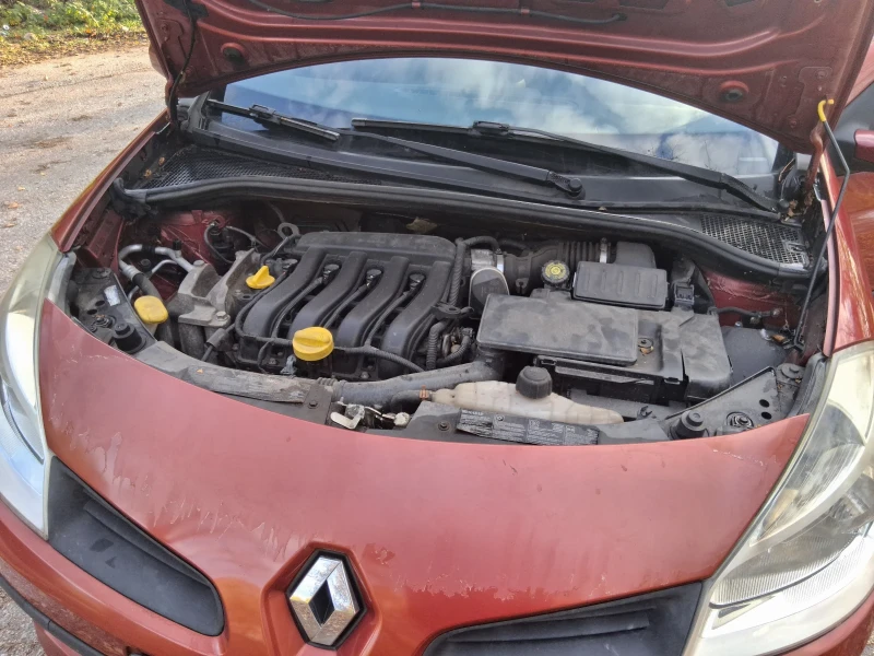 Renault Clio 1.6 16v panorama , снимка 6 - Автомобили и джипове - 52343419
