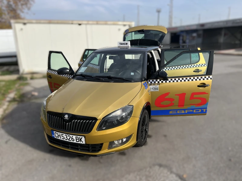 Skoda Fabia, снимка 17 - Автомобили и джипове - 52507943