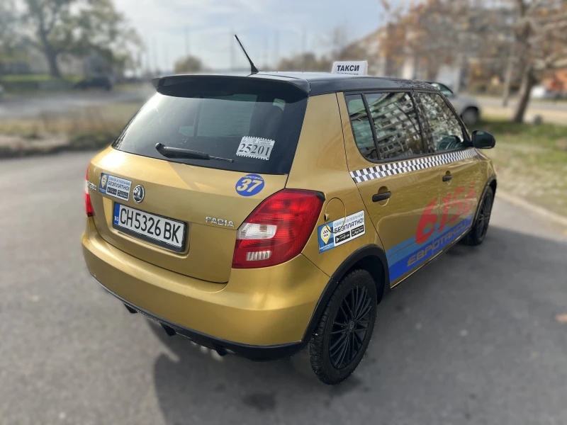 Skoda Fabia, снимка 6 - Автомобили и джипове - 52507943