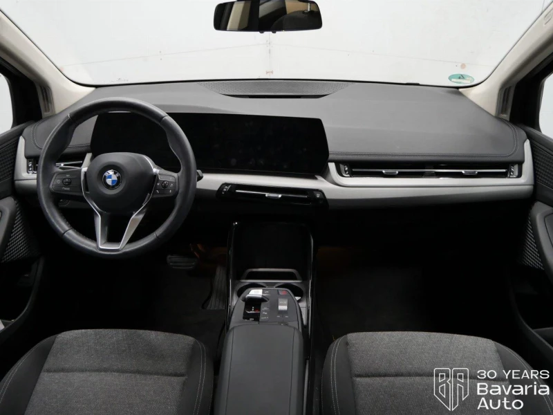BMW 218 i Active Tourer Steptronic, снимка 6 - Автомобили и джипове - 52668893