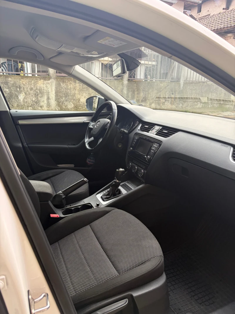 Skoda Octavia 1.8 tsi, снимка 4 - Автомобили и джипове - 52700158