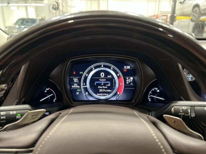 Lexus LS * LUXURY PKG MARK LEVINSON AUDIO PANORAMIC ROOF 36, снимка 14 - Автомобили и джипове - 52804005