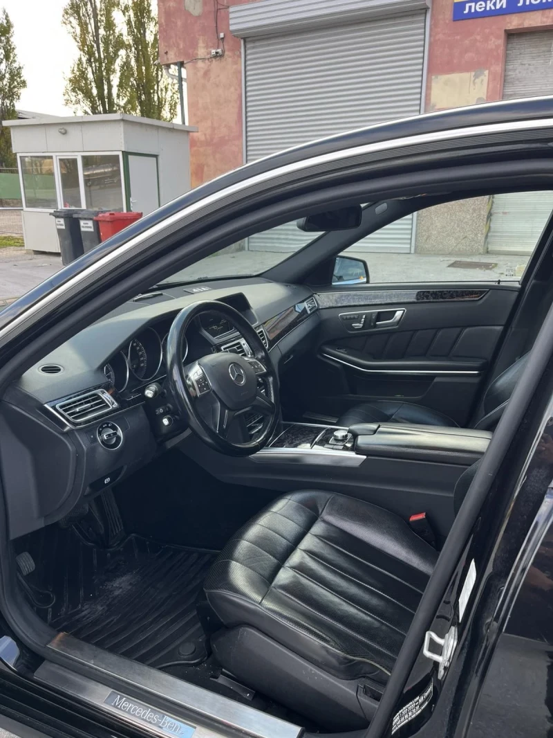 Mercedes-Benz E 350 E350 CDI 4Matic, снимка 14 - Автомобили и джипове - 53019642