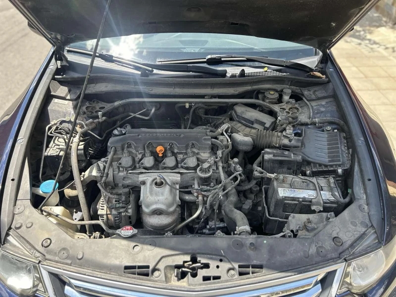Honda Accord, снимка 17 - Автомобили и джипове - 53060371