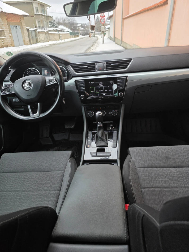 Skoda Superb 2.0, снимка 11 - Автомобили и джипове - 53413381