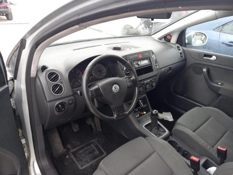 VW Golf Plus 1.9 TDI 105к.с., снимка 5 - Автомобили и джипове - 34942455