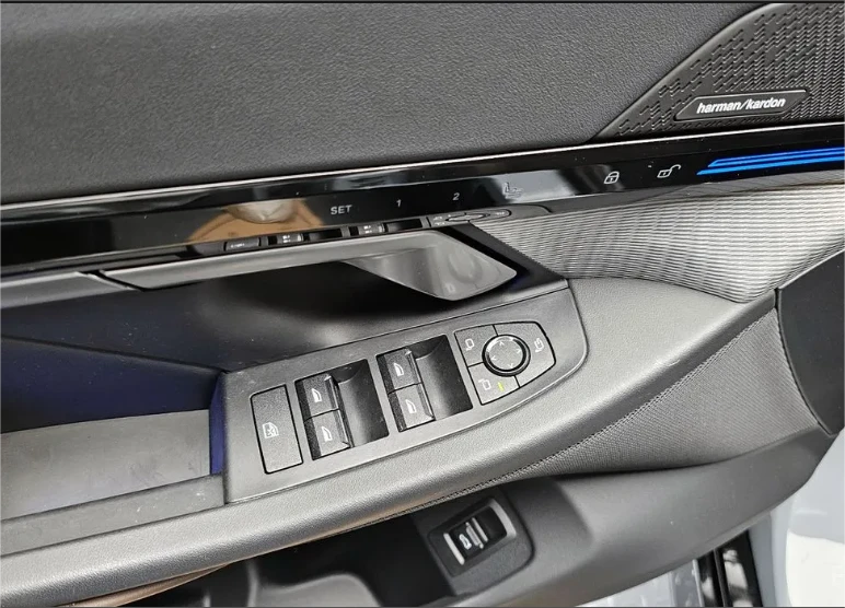 BMW 520 G60* xDrive* ����������* (���� �� ��) | Mobile.bg � ����������� 13