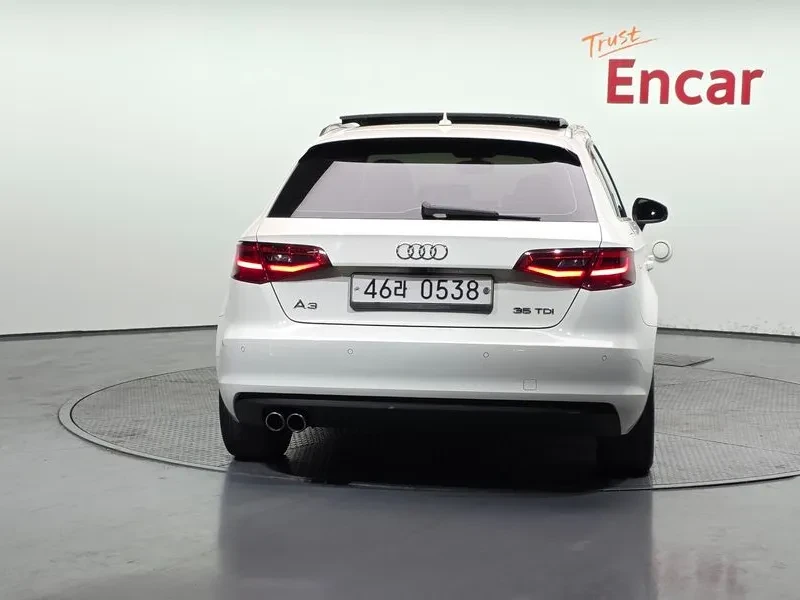 Audi A3 2.0 TDI, снимка 4 - Автомобили и джипове - 54971519