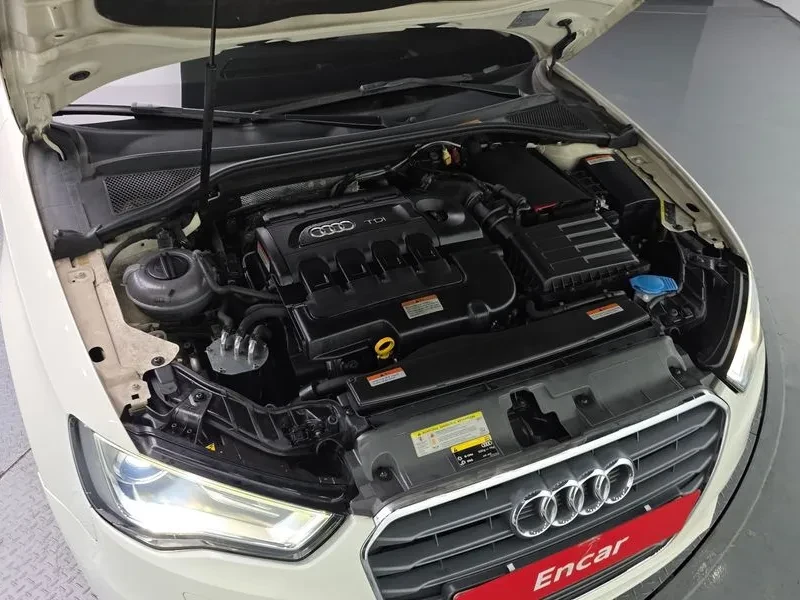 Audi A3 2.0 TDI, снимка 6 - Автомобили и джипове - 54971519