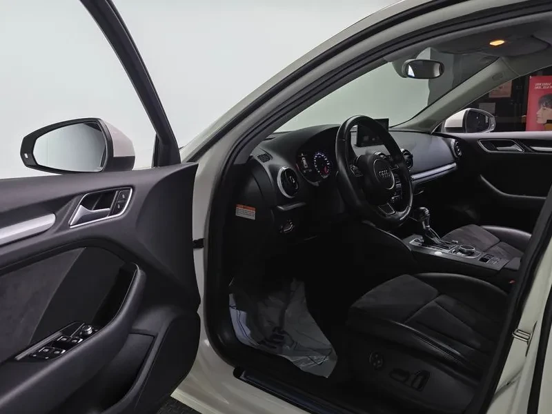 Audi A3 2.0 TDI, снимка 10 - Автомобили и джипове - 54971519
