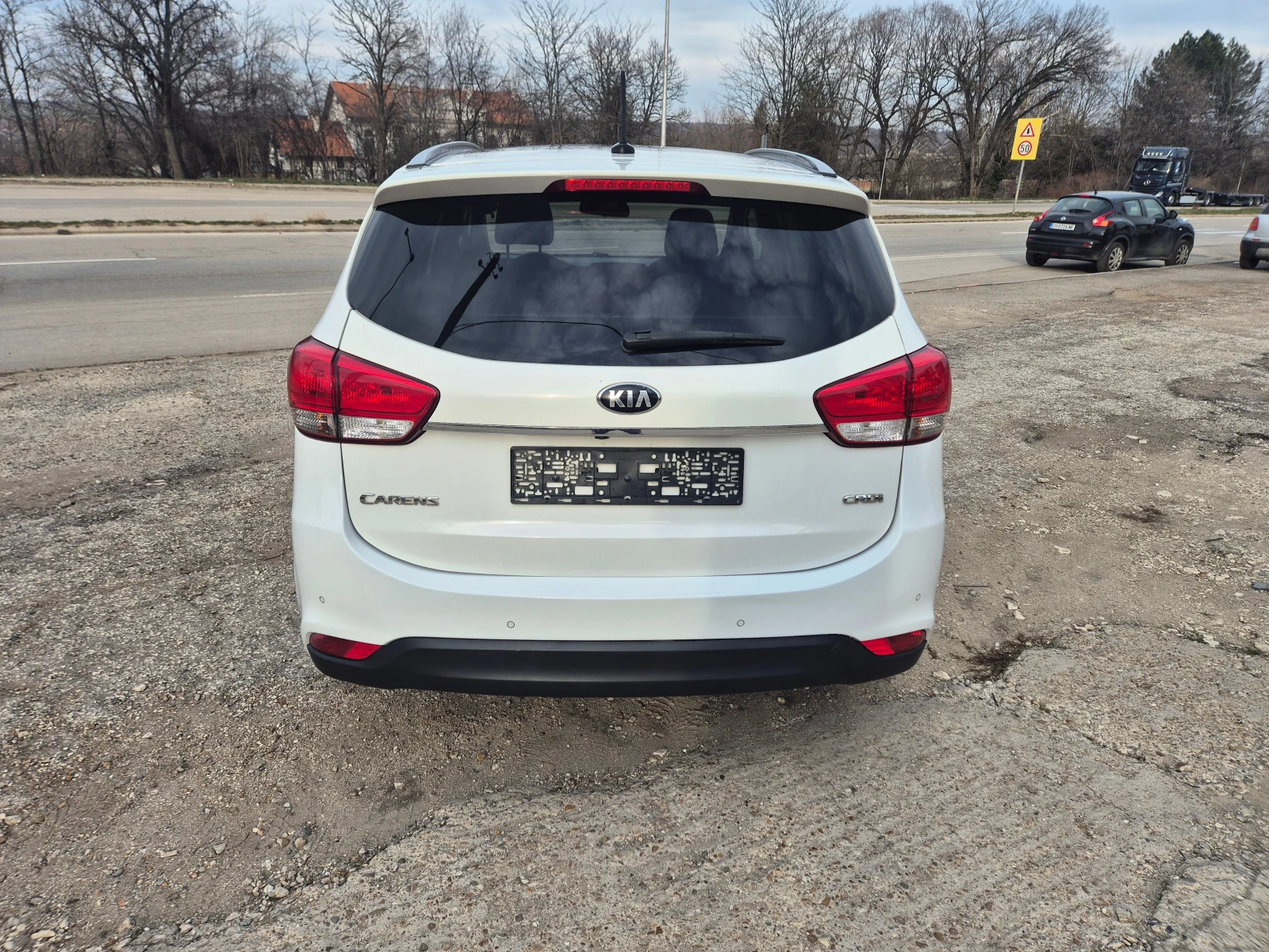 Kia Carens 1.7CRDI, NAVI, PANORAMA - изображение 6