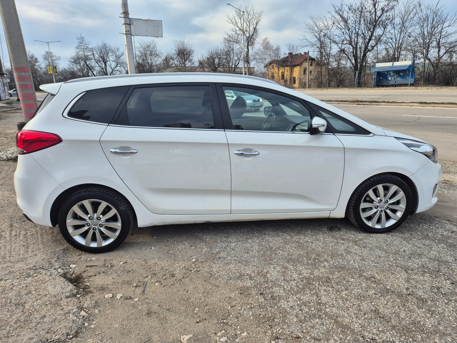 Kia Carens 1.7CRDI, NAVI, PANORAMA - изображение 8