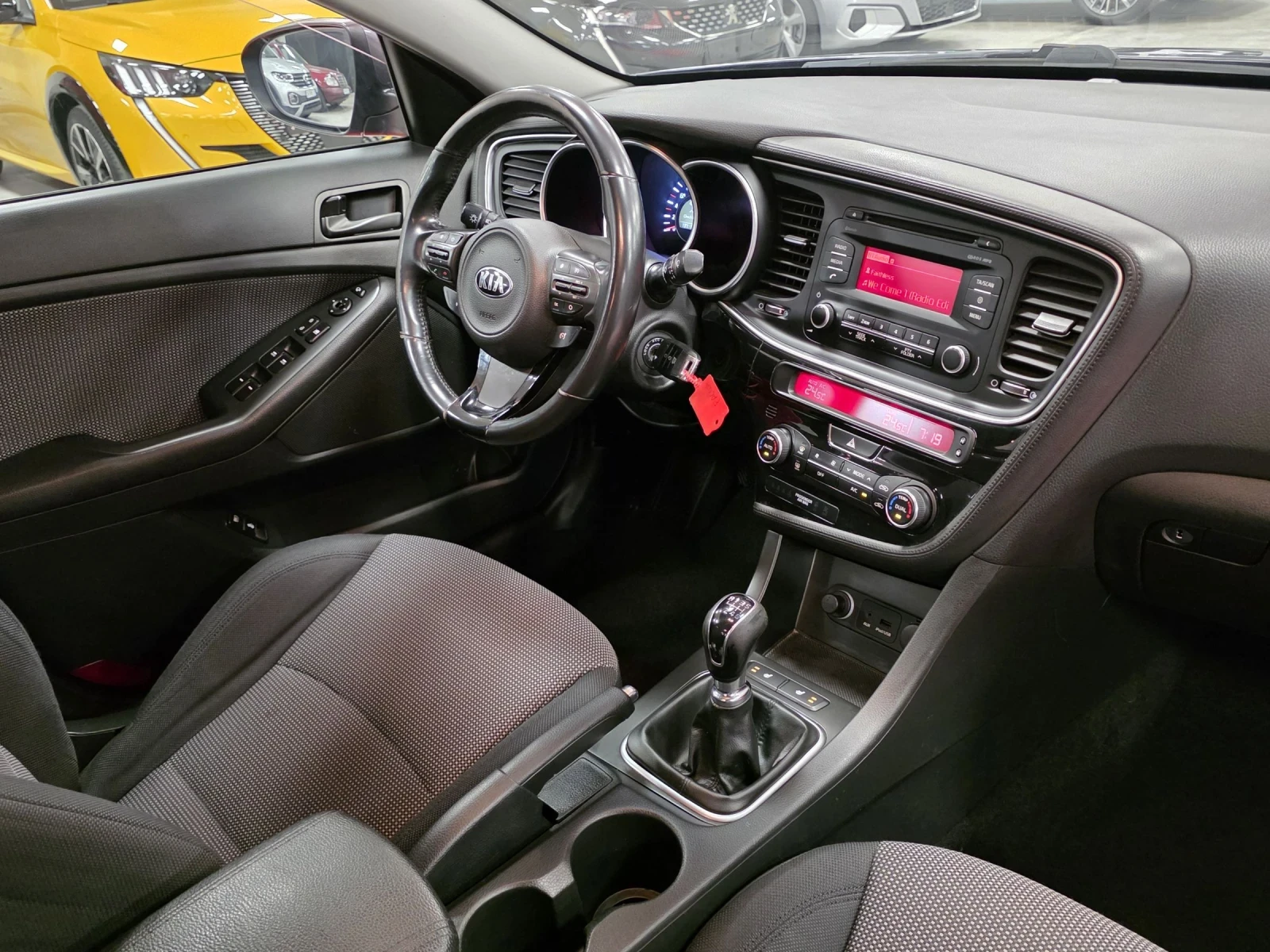 Kia Optima 1.7 CDRI 136кс | 6СК | Обслужена | Mobile.bg — изображение 13