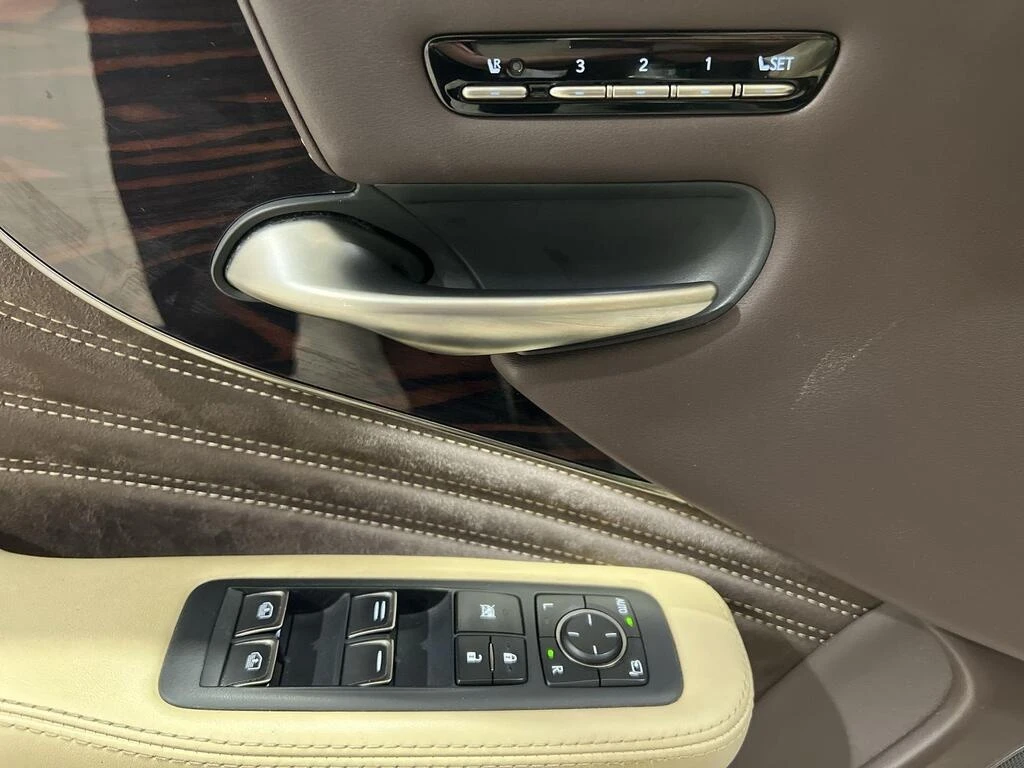 Lexus LS * LUXURY PKG MARK LEVINSON AUDIO PANORAMIC ROOF 36 | Mobile.bg � ����������� 13