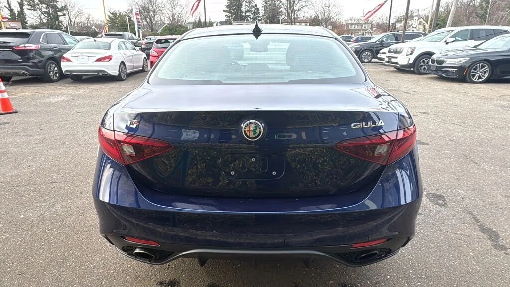 Alfa Romeo Giulia Ti Sport Carbon* CARFAX* ����������* (���� �� ��) | Mobile.bg � ����������� 6
