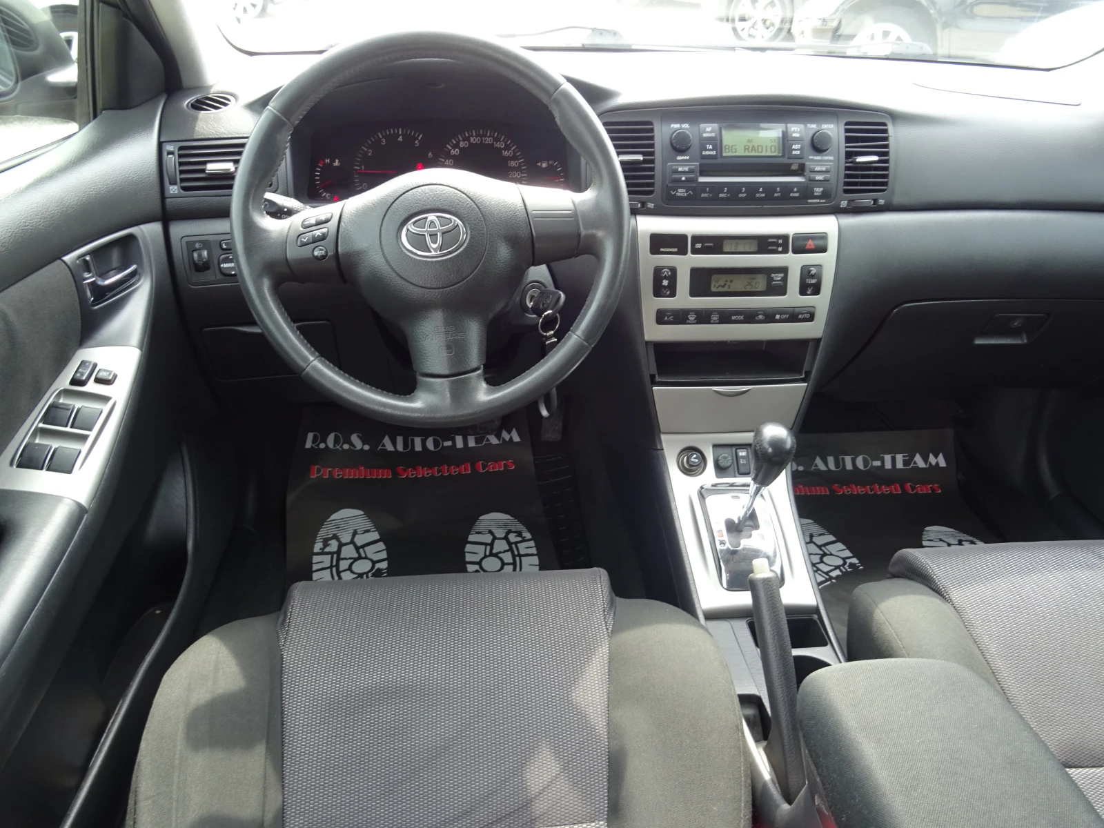 Toyota Corolla 1.4 D4D M-MT , снимка 11 - Автомобили и джипове - 53913890