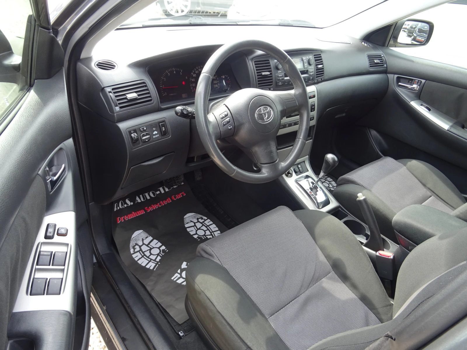 Toyota Corolla 1.4 D4D M-MT , снимка 9 - Автомобили и джипове - 53913890