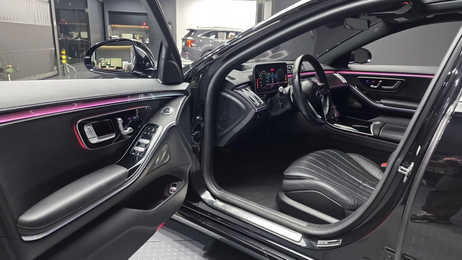 Mercedes-Benz S 350 LONG* BURMESTER* ПАНОРАМА* ПОДГРЕВ* ОБДУХВАНЕО, снимка 11 - Автомобили и джипове - 54162085