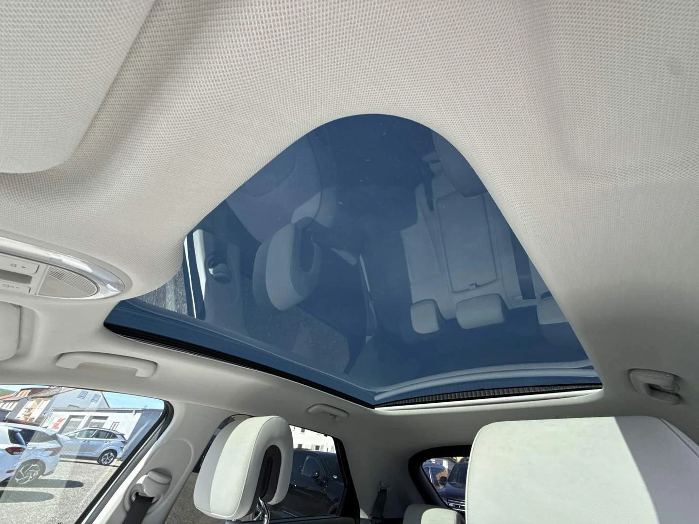 Hyundai Ioniq 5 77.4KWh/AWD/UNIQ/360/PAN/HEAD-UP | Mobile.bg � ����������� 15