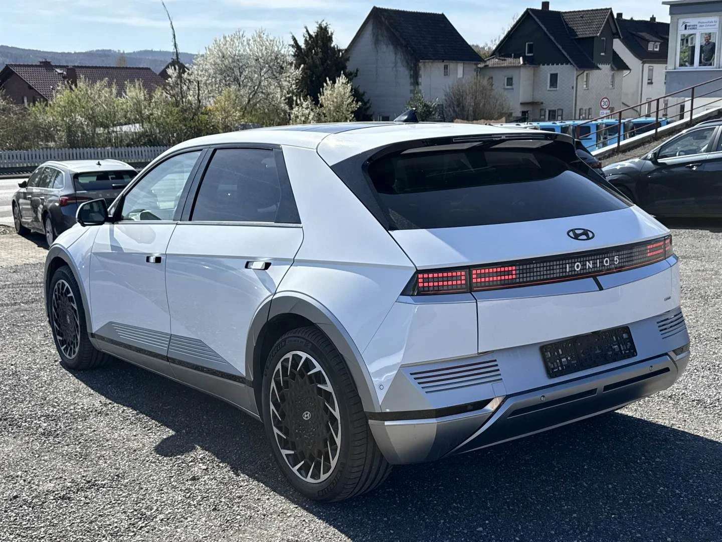 Hyundai Ioniq 5 77.4KWh/AWD/UNIQ/360/PAN/HEAD-UP | Mobile.bg � ����������� 5