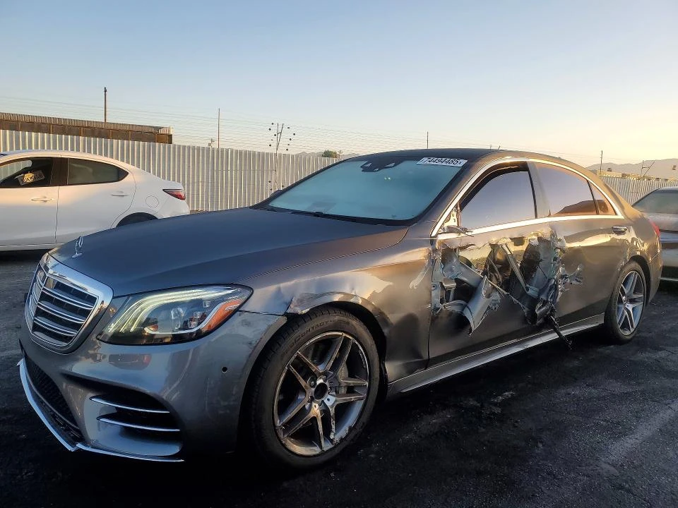 Mercedes-Benz S 560 AMG PKG| BURMESTER| DISTRONIC| HUD| ОБУДХ, снимка 3 - Автомобили и джипове - 54370004