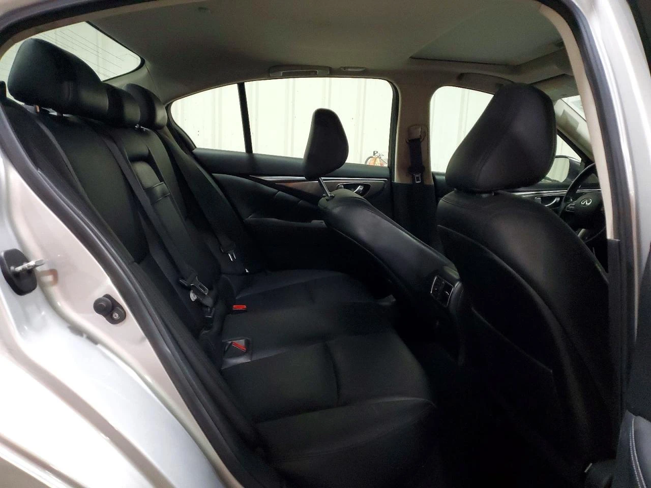 Infiniti Q50 3.0T LUXE | Mobile.bg � ����������� 10
