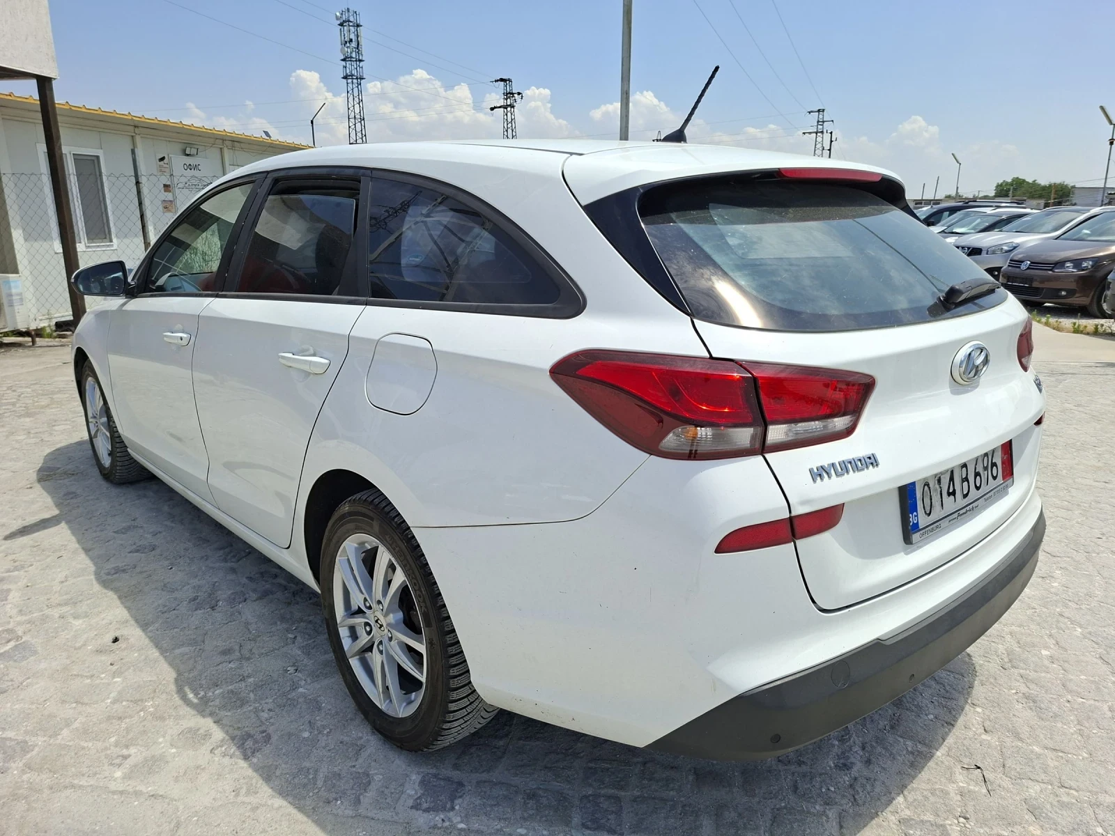 Hyundai I30 1.6Д-115к/СЛЕДЕНЕ ЛЕНТИ/ПАРКТРОНИК/ АВТОПИЛОТ/6СК, снимка 4 - Автомобили и джипове - 55101809