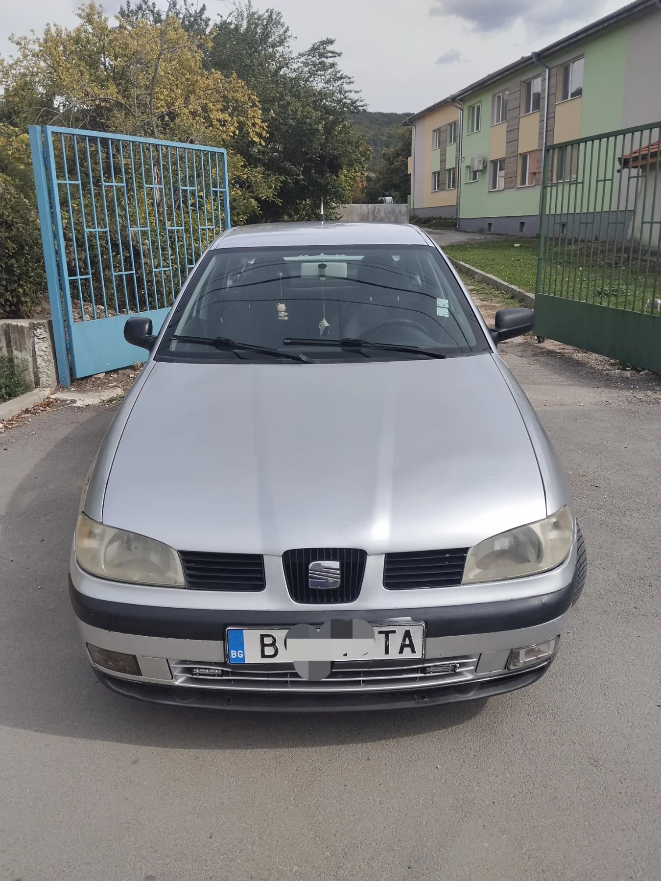 Seat Cordoba 1.9 tdi, снимка 2 - Автомобили и джипове - 56250477