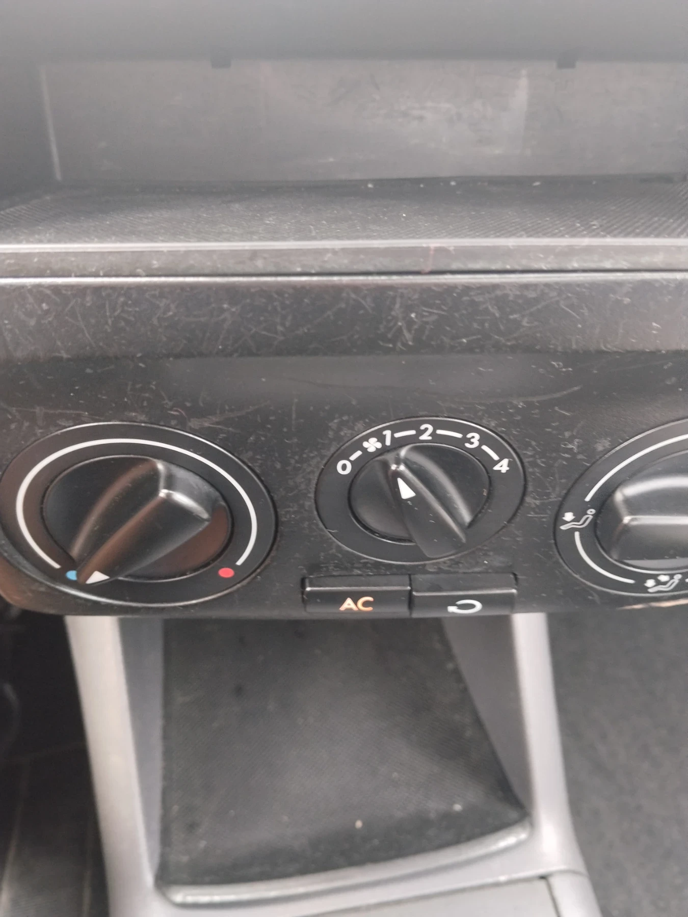 Seat Cordoba 1.9 tdi, снимка 10 - Автомобили и джипове - 56250477