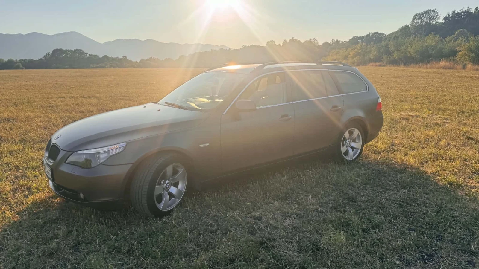 BMW 520, снимка 3 - Автомобили и джипове - 56360451