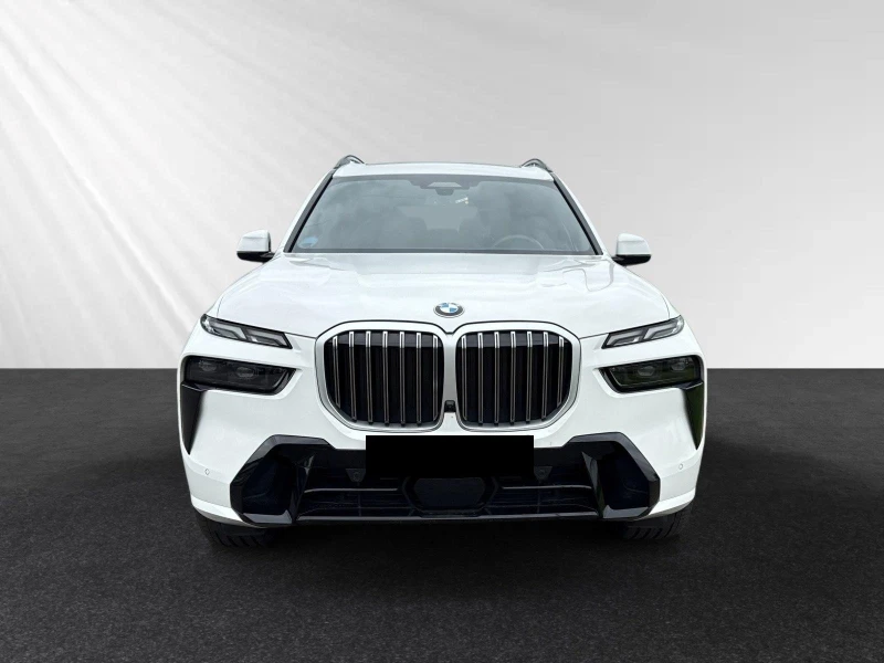BMW X7 40i XDRIVE M-SPORT PANORAMA HEAD UP H/K SOFT CLOSE, снимка 2 - Автомобили и джипове - 52228903