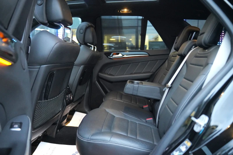 Mercedes-Benz GLE 63 AMG 4Matic Night Package Exclusive, снимка 10 - Автомобили и джипове - 52631219