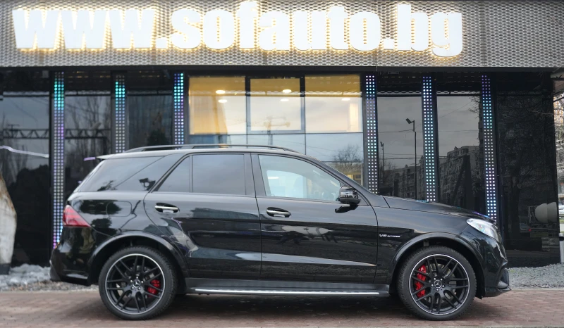 Mercedes-Benz GLE 63 AMG 4Matic Night Package Exclusive, снимка 5 - Автомобили и джипове - 52631219