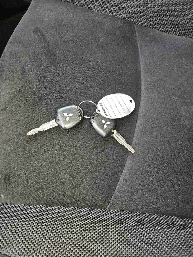 Mitsubishi Outlander 2.0D 4?4, снимка 10 - Автомобили и джипове - 53298290