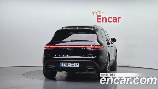 Porsche Macan, снимка 4 - Автомобили и джипове - 56081644