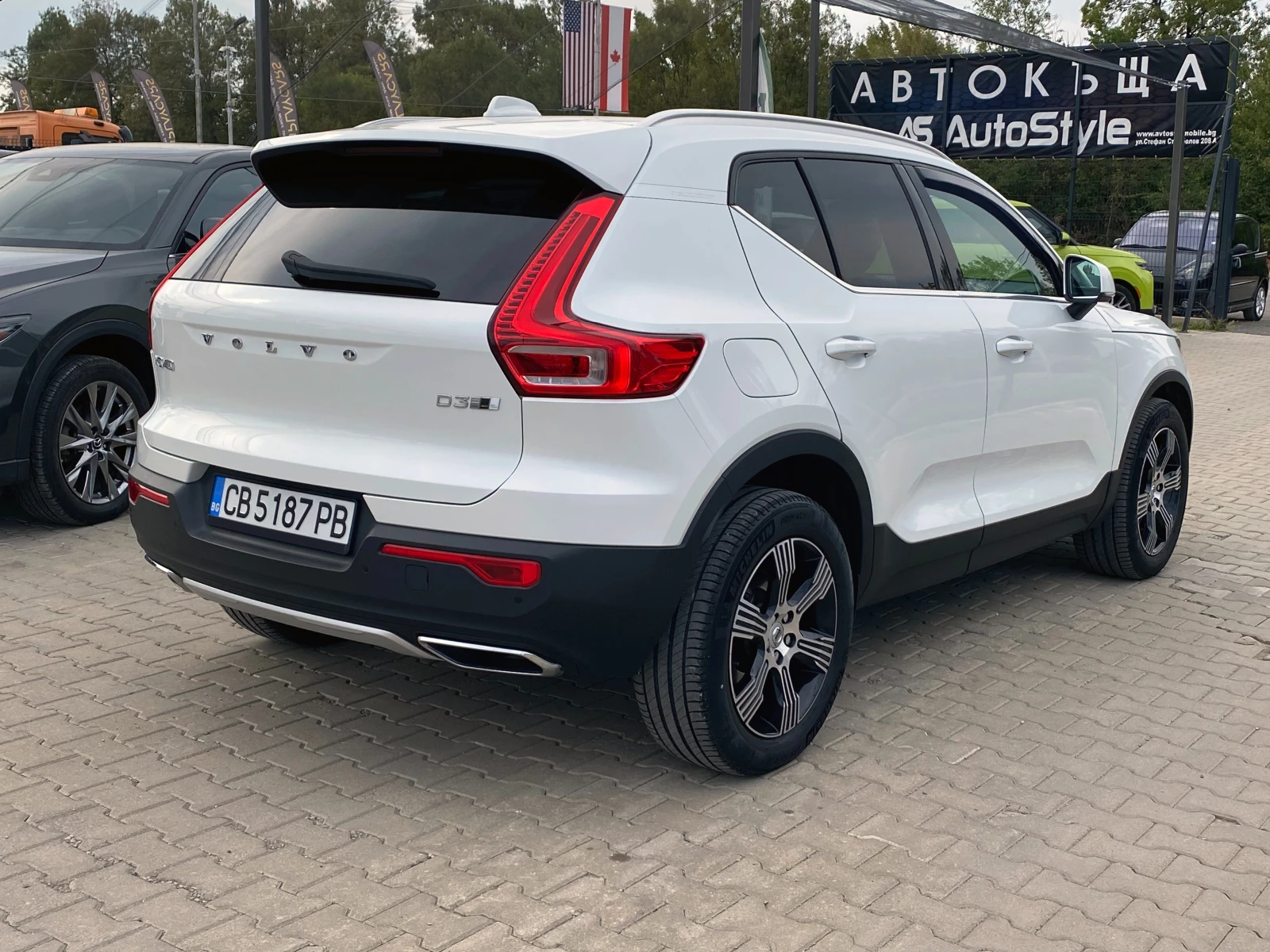 Volvo XC40 D3 Inscription * В гаранция - изображение 4