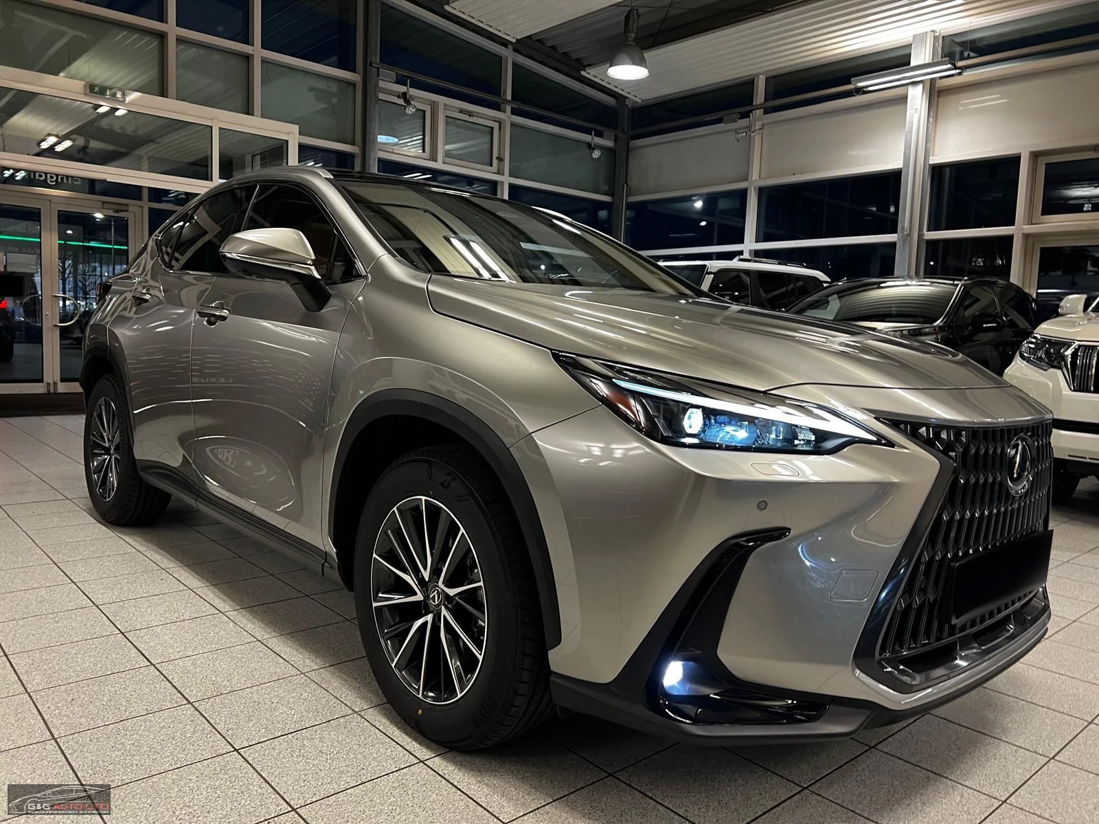 Lexus NX 350h EXECUTIVE/243HP/AMBI/4x4/HUD/360/PANO/338v - изображение 6