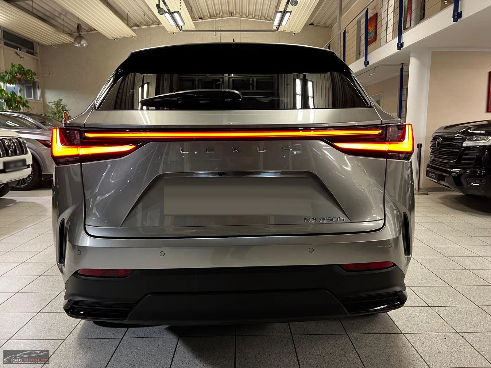 Lexus NX 350h EXECUTIVE/243HP/AMBI/4x4/HUD/360/PANO/338v - изображение 8
