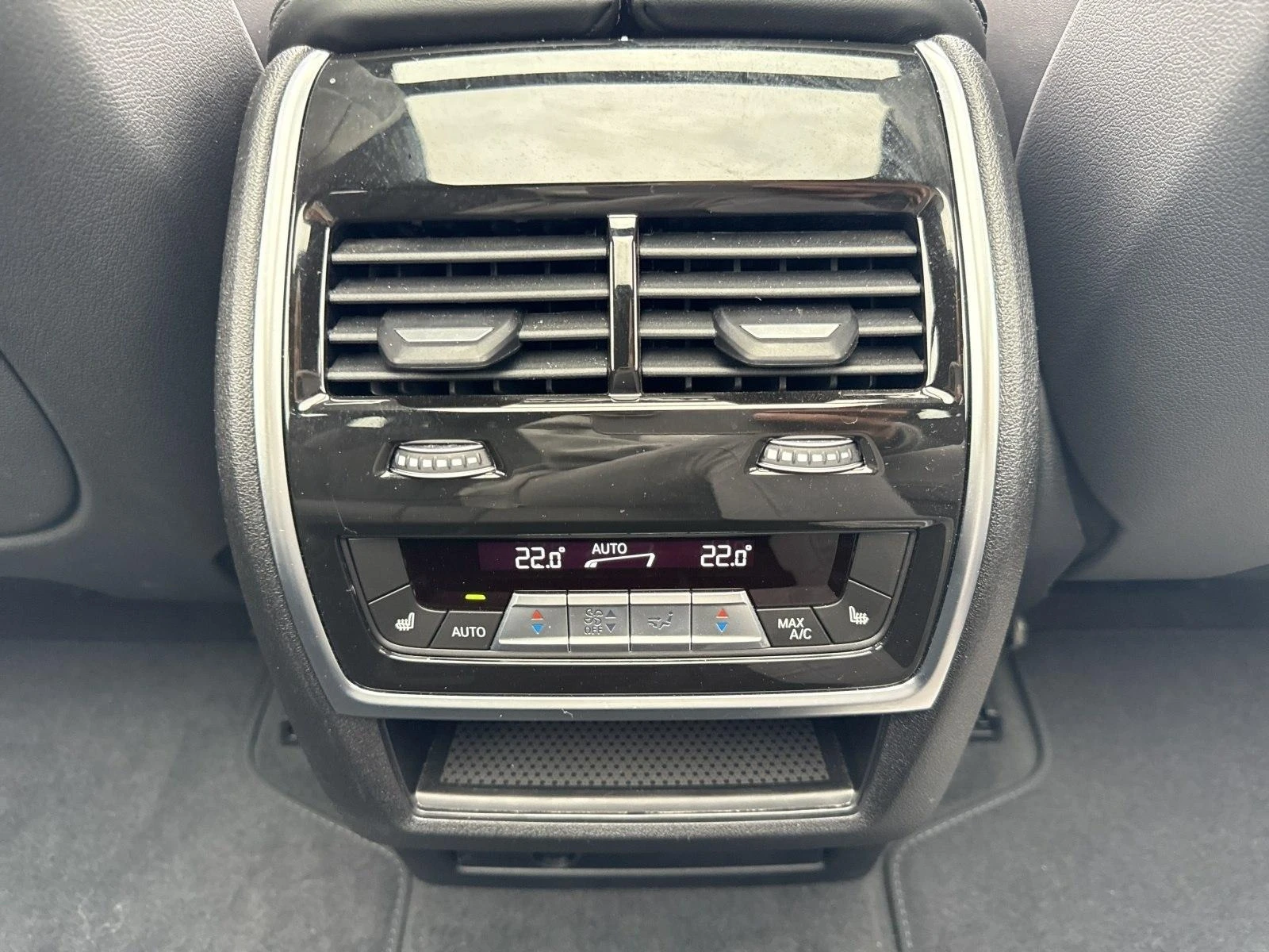 BMW X7 40i XDRIVE M-SPORT PANORAMA HEAD UP H/K SOFT CLOSE | Mobile.bg   12