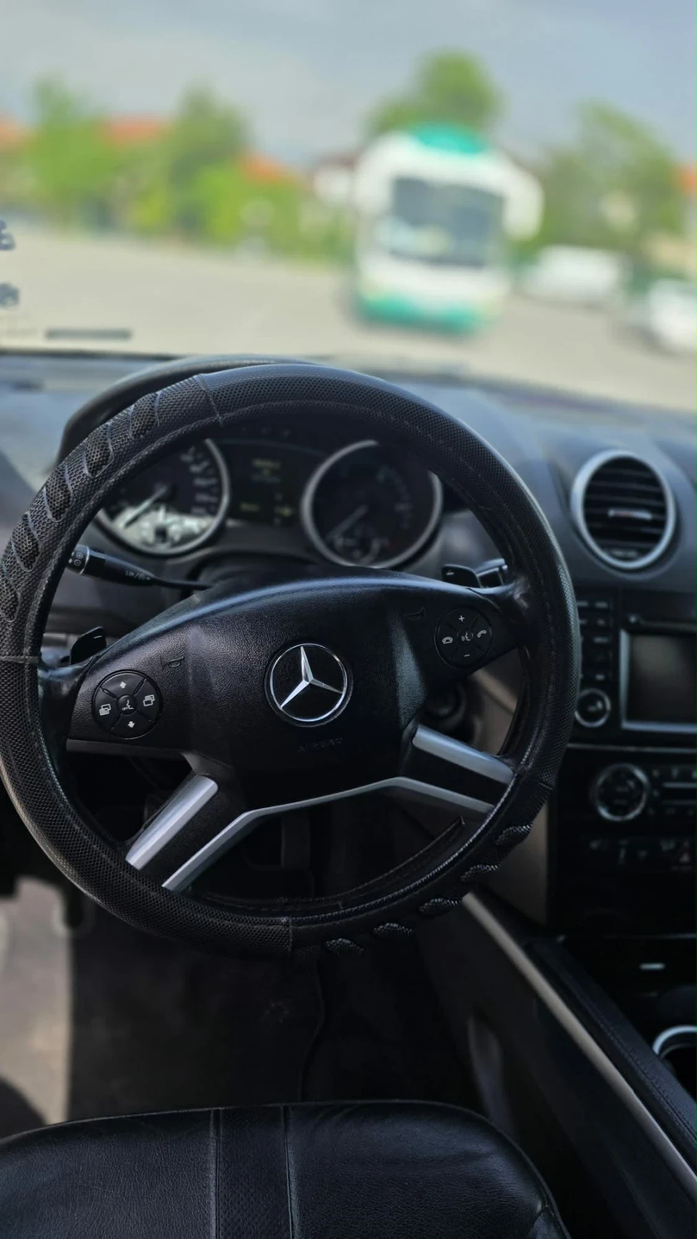 Mercedes-Benz ML 350, снимка 13 - Автомобили и джипове - 54509051