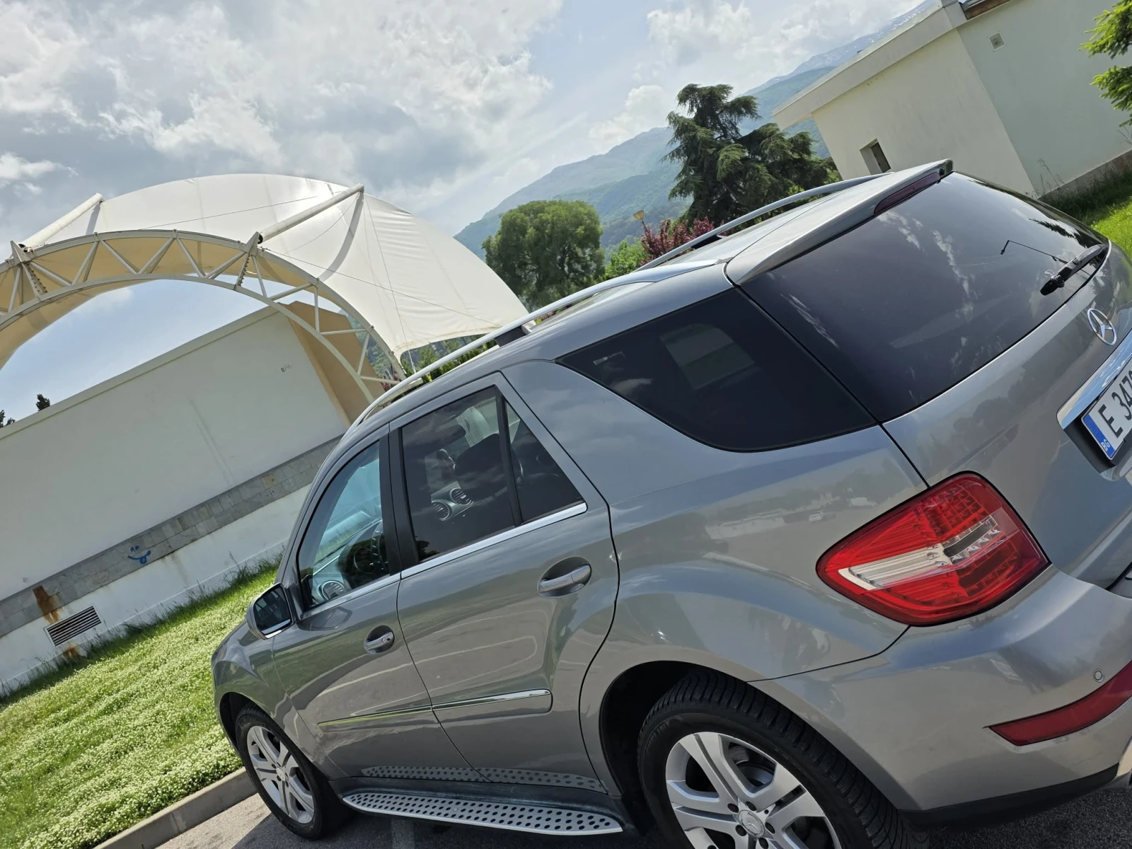 Mercedes-Benz ML 350, снимка 11 - Автомобили и джипове - 54509051