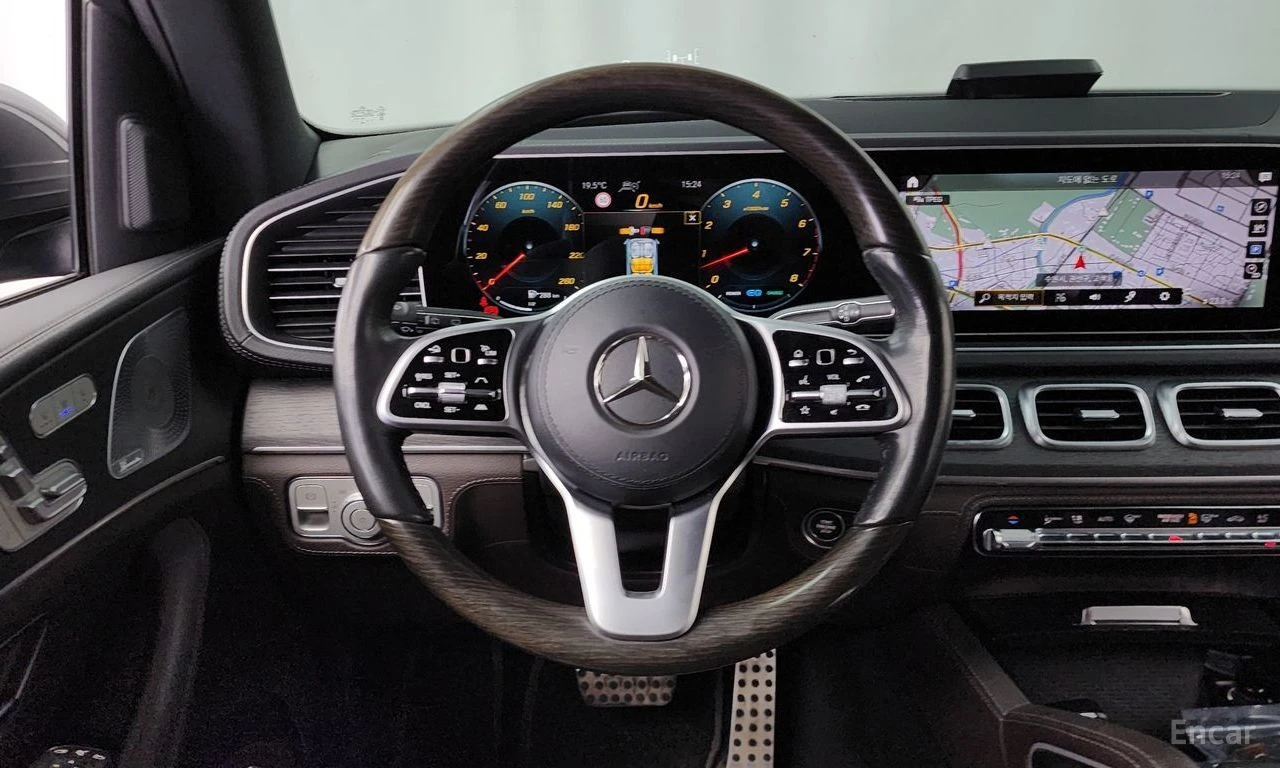 Mercedes-Benz GLS580 AMG* LINE* BURMESTER* ОБДУХВАНЕ* ХЕДЪП* ДИСТРОНИК, снимка 9 - Автомобили и джипове - 55696378