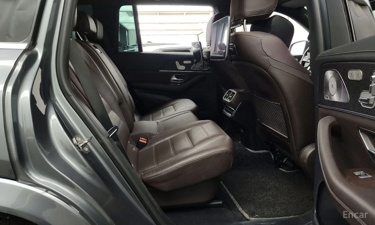 Mercedes-Benz GLS580 AMG* LINE* BURMESTER* ОБДУХВАНЕ* ХЕДЪП* ДИСТРОНИК, снимка 16 - Автомобили и джипове - 55696378