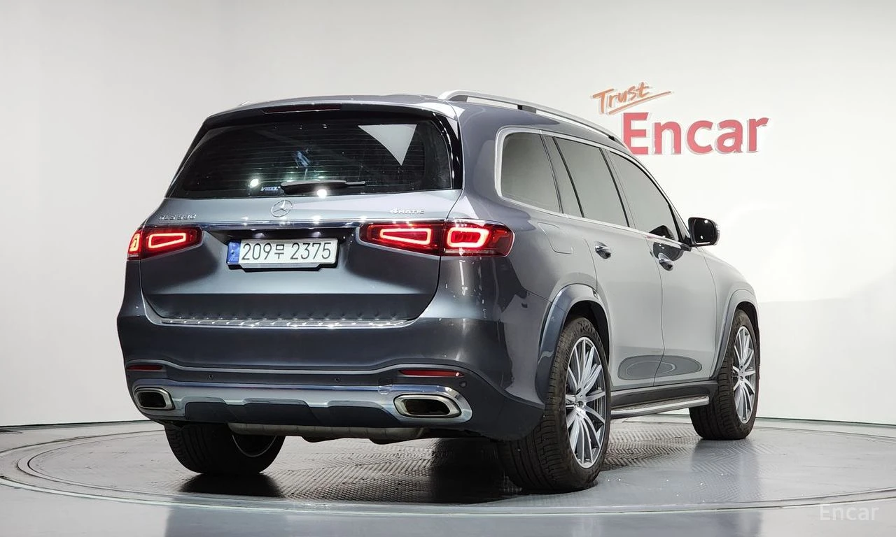 Mercedes-Benz GLS580 AMG* LINE* BURMESTER* ОБДУХВАНЕ* ХЕДЪП* ДИСТРОНИК, снимка 2 - Автомобили и джипове - 55696378