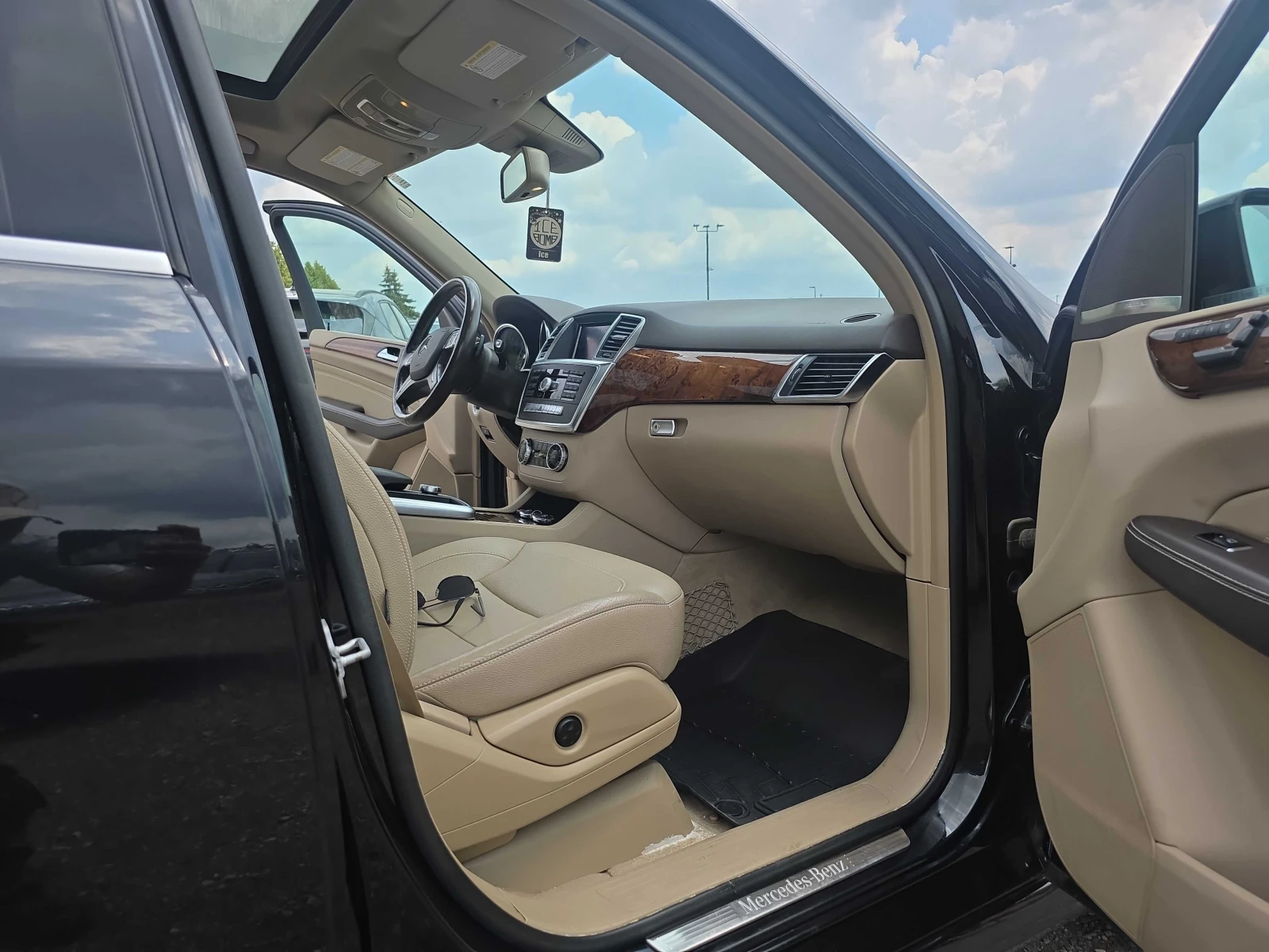 Mercedes-Benz ML 350 * 4MATIC 4dr BlueTEC * CARFAX * ЦЕНА ДО БГ, снимка 6 - Автомобили и джипове - 55876052