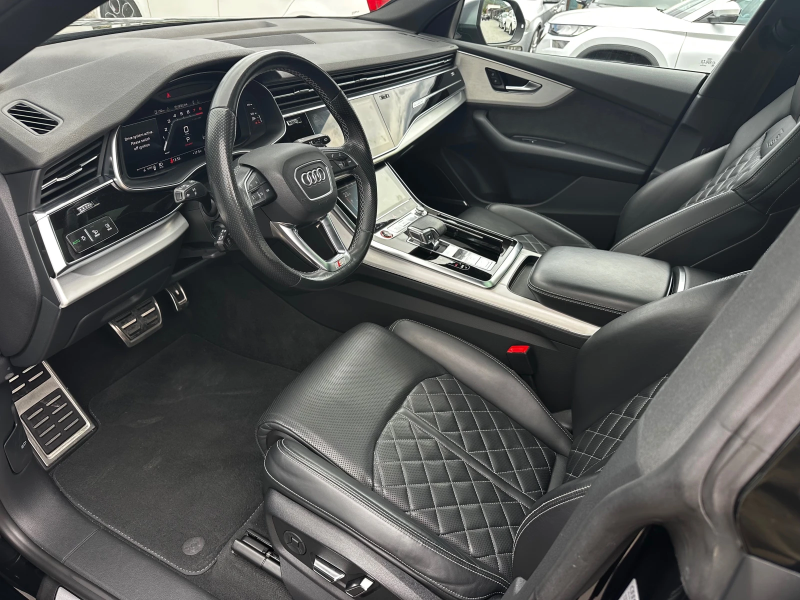 Audi SQ8 4.0TFSI 507к.с* CarbonCeramic, снимка 6 - Автомобили и джипове - 56161425