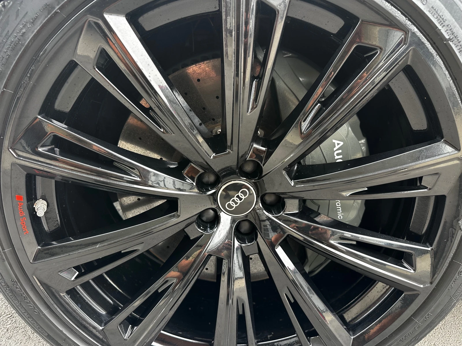Audi SQ8 4.0TFSI 507к.с* CarbonCeramic, снимка 5 - Автомобили и джипове - 56161425