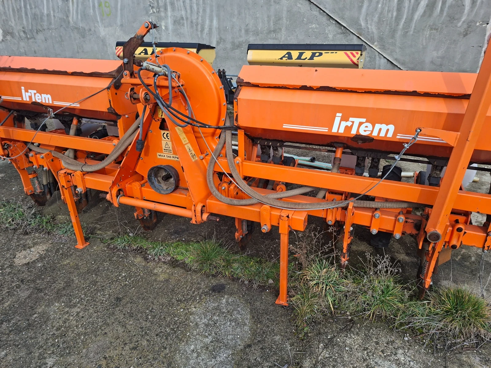 Сеялка IrTem, снимка 3 - Селскостопанска техника - 54080030