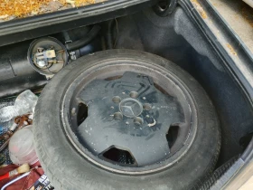 Mercedes-Benz 124, снимка 9