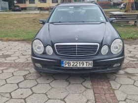     Mercedes-Benz E 220  